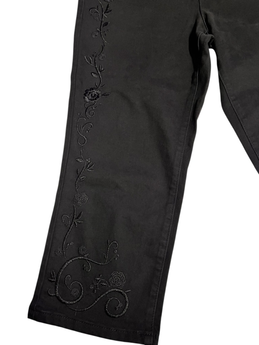 Earl Jeans Black Cropped Embroidered Capris Sz 10 - Picture 3 of 5